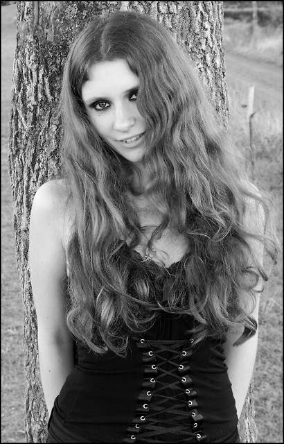 B&W