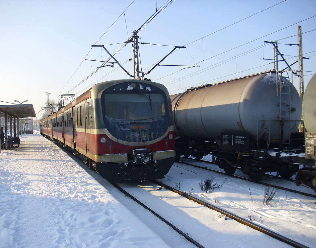 EN57-2058