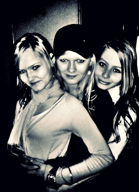Z cipkami ;**