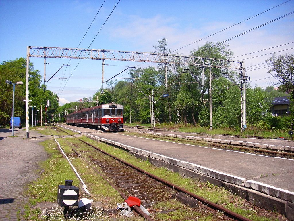 EN57-985