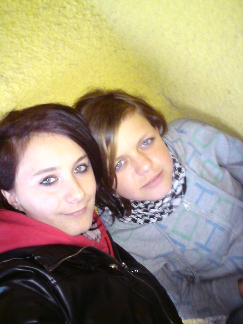 Z abunem ;**