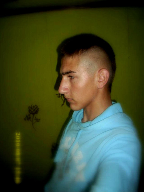 ;)))