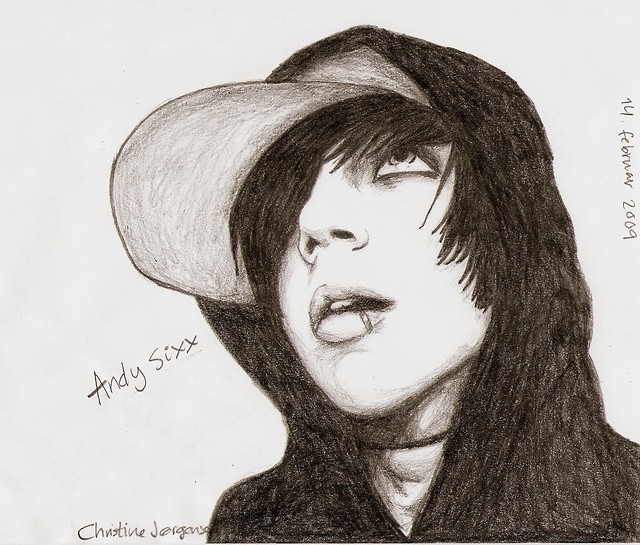 Andy Sixx < 33