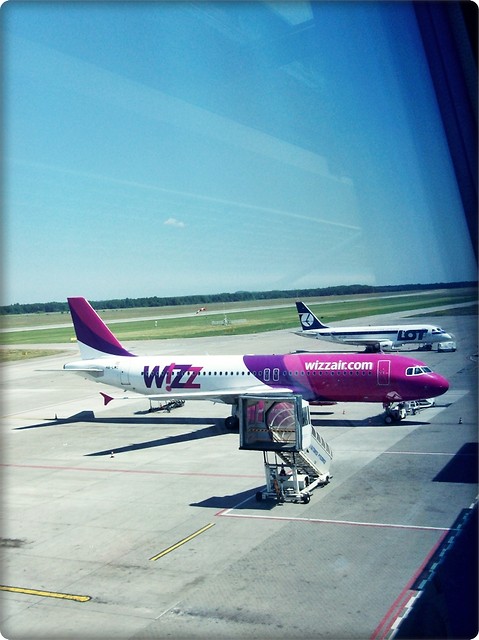 Airport ;f