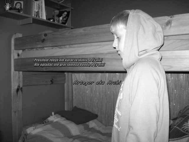 Wam ; >