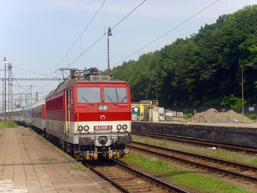 162 005-3