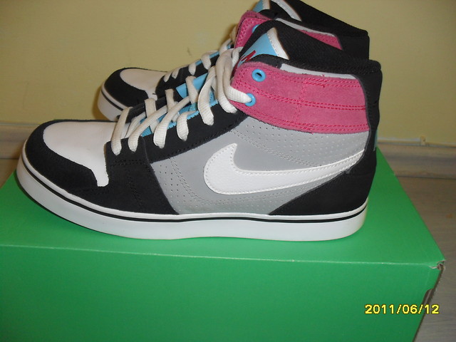 SPRZEDAJ BUTY !