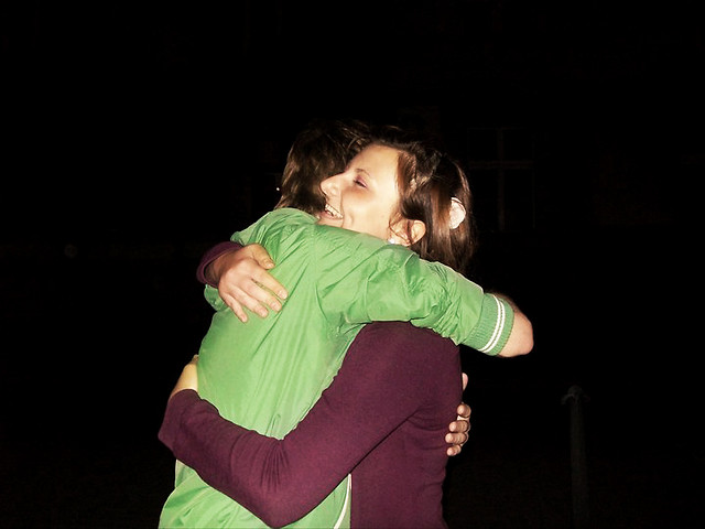 free hugs'