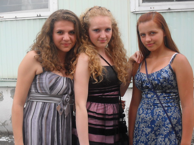 KOOMERS < 33