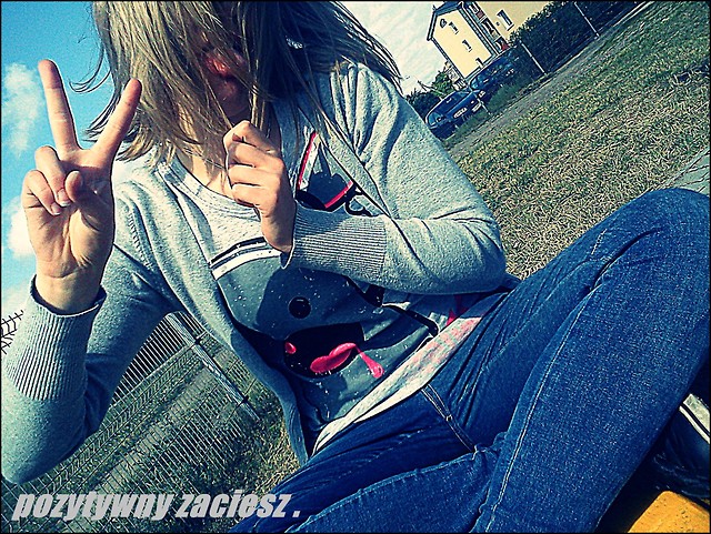 zaciesz : D . 