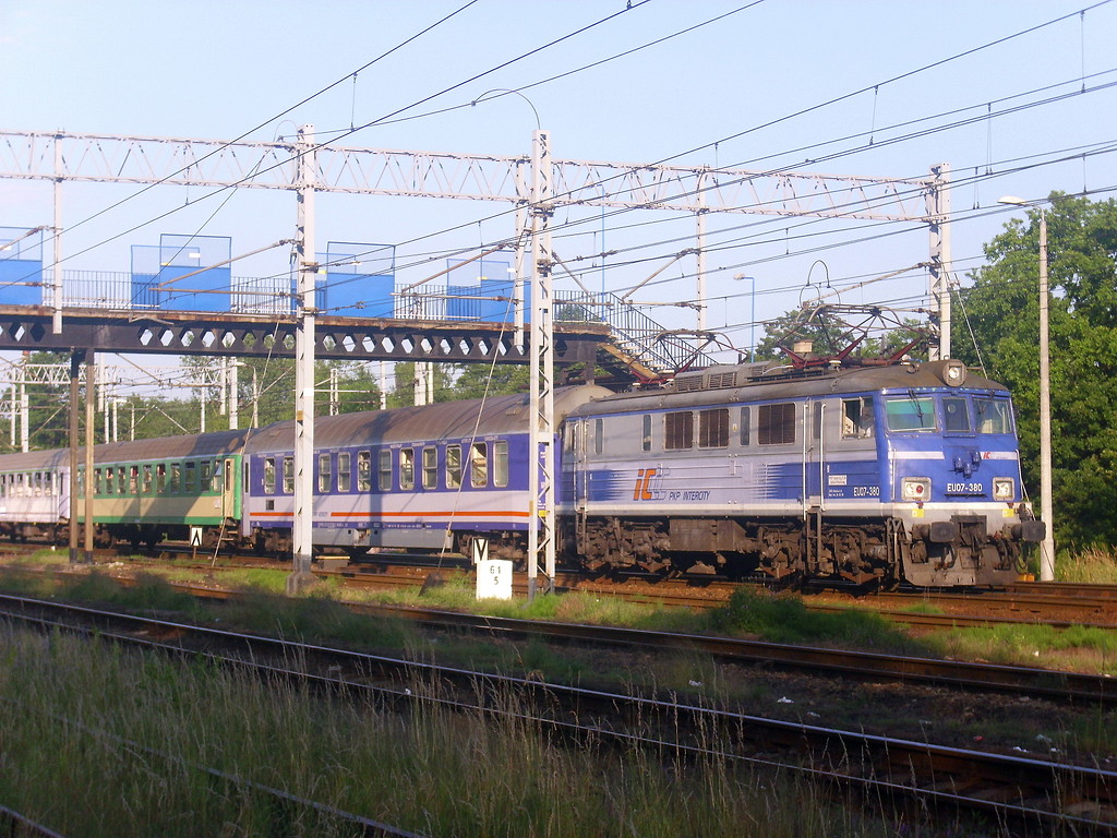 EU07-380