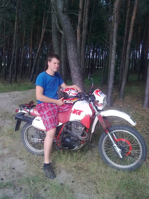 yamaha XT 350 :))