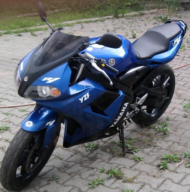 widok przodu (TzR edit ; R1)