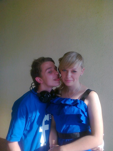 Andziaa. ;**