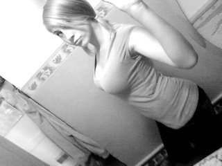 M.G ;**** 