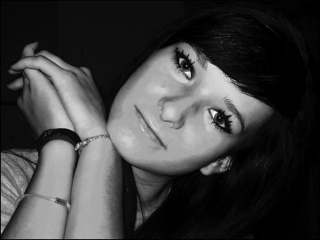 Czarna ;**