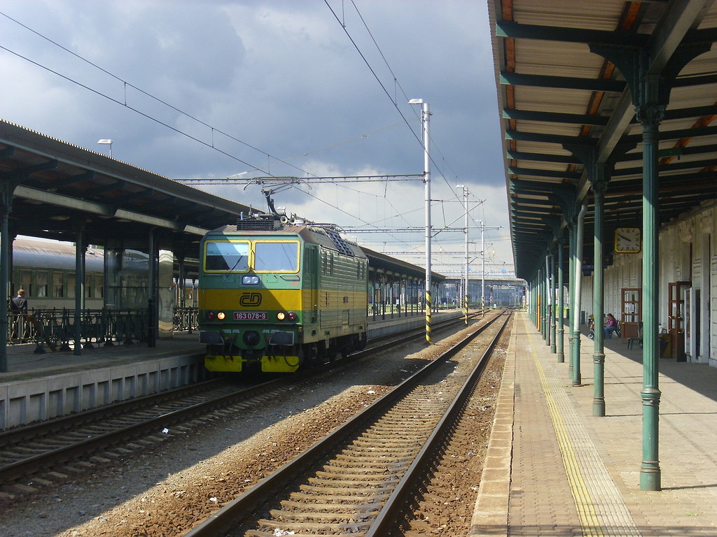 163 078-9