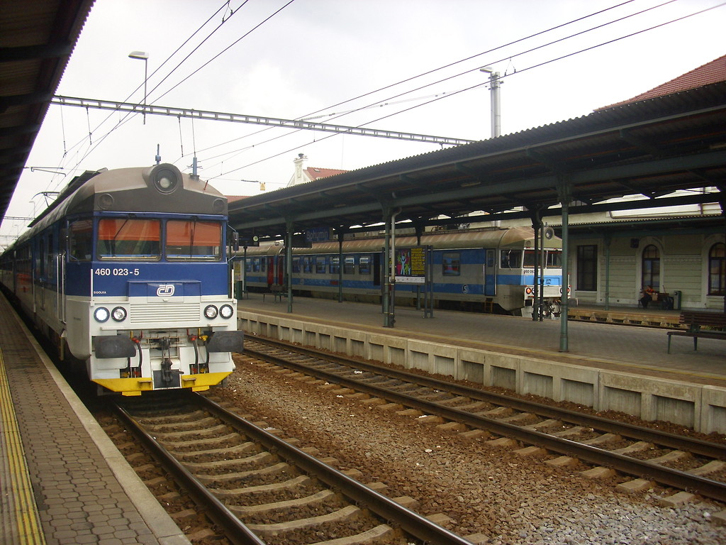 460 023-5
