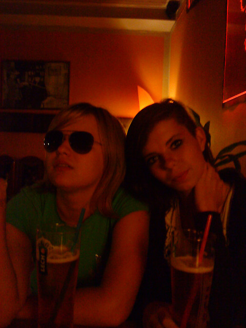 Urodzinowoo ; *