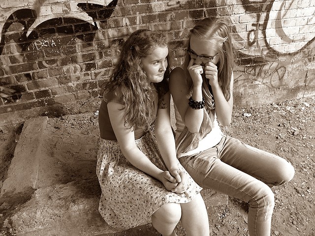 Z Aleci ;**