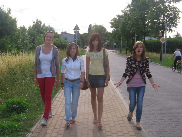 Z laskami ; **