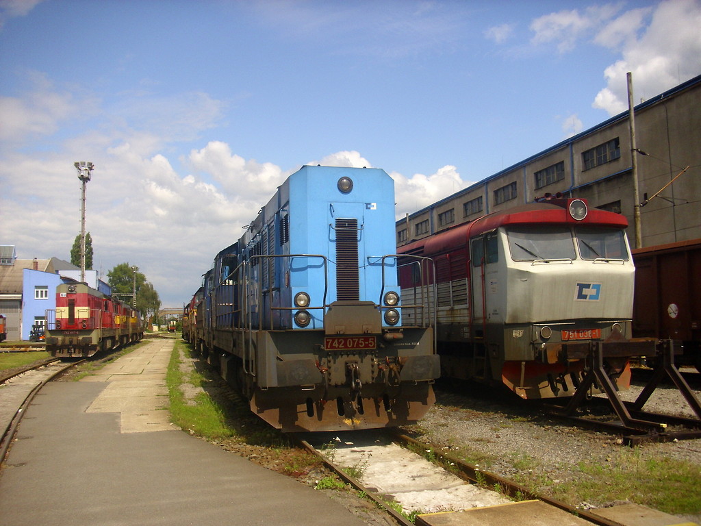 742 075-5 oraz 751 036-1