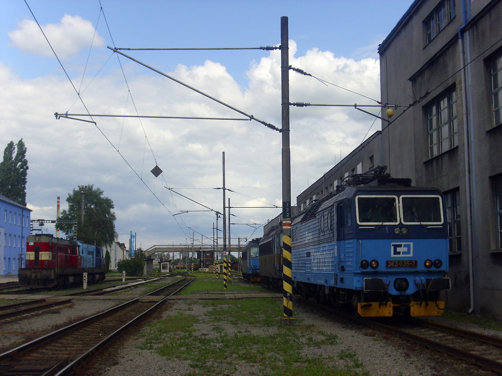 363 035-7