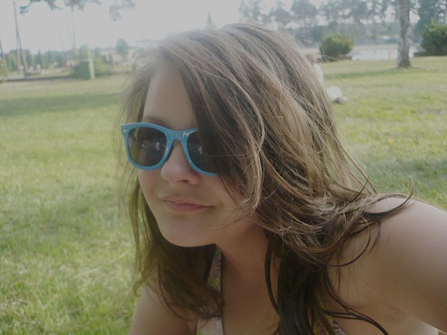 na play . < 33 