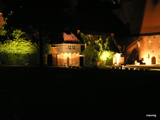 Malbork - Zamek noc