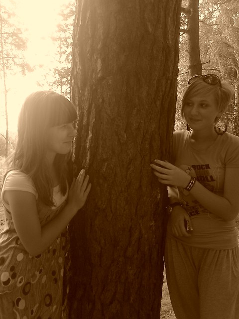 Chodzia ; **