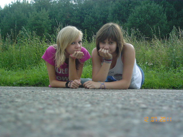Eheee . ! :);**