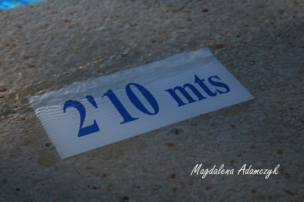 15. 2'10 mts.