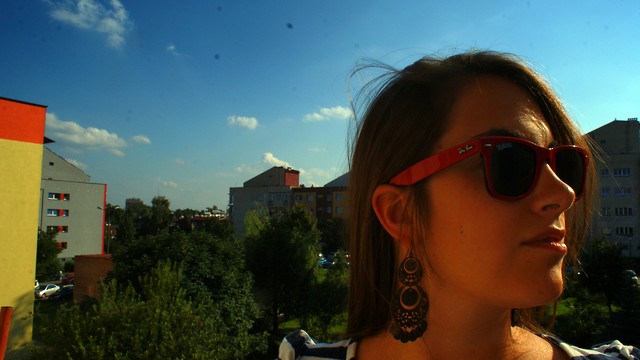 na niby.