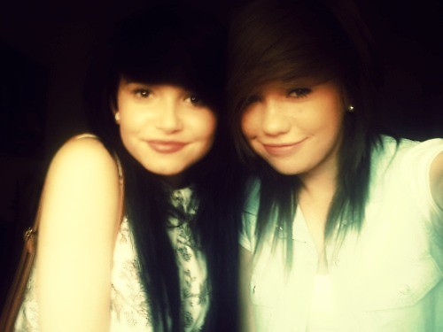 cos i love her to pieces.