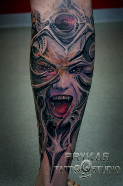 cover up demoniczna kobieta