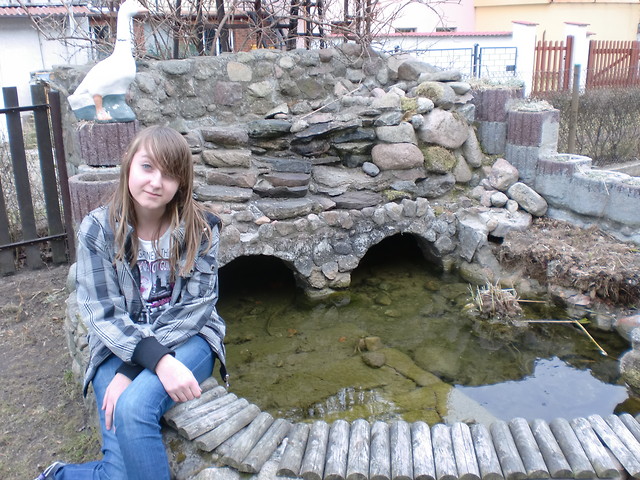 Bum , bum .< 33333