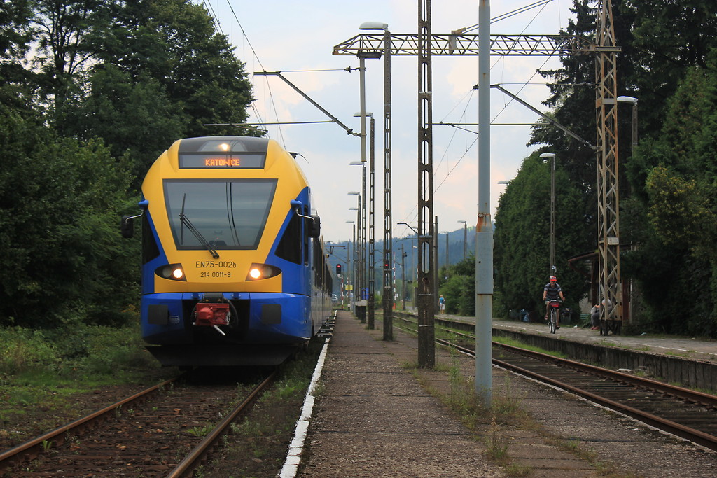EN75-002
