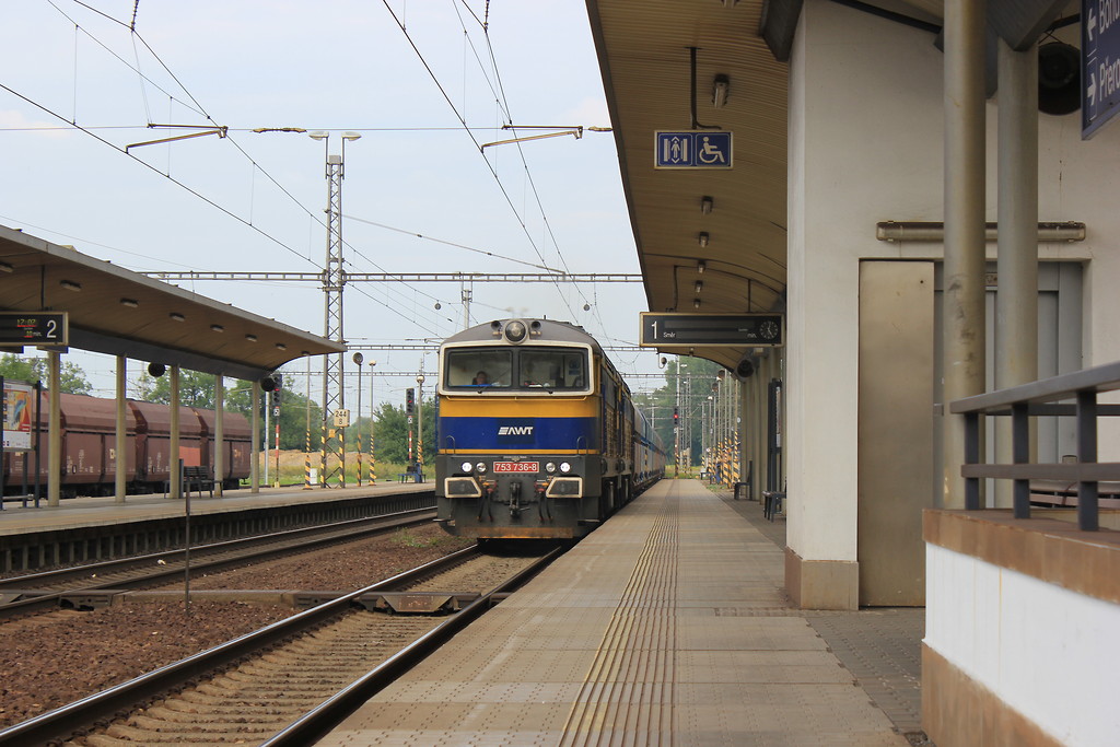 753 736-8