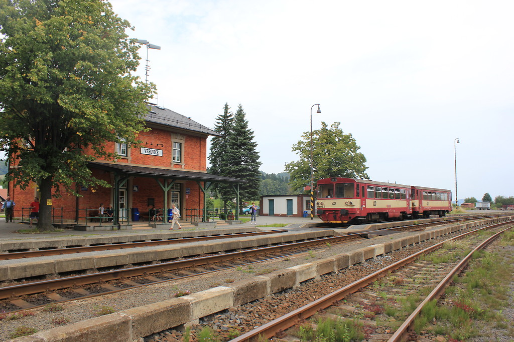 810 372-3 