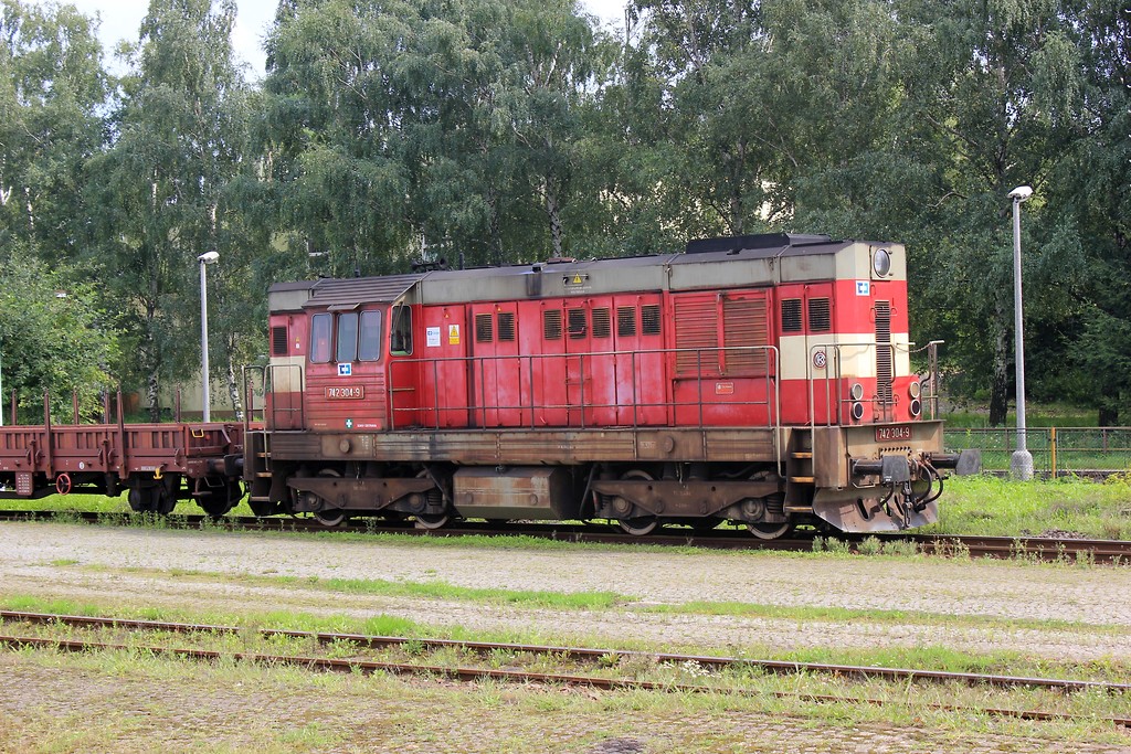 742 304-9