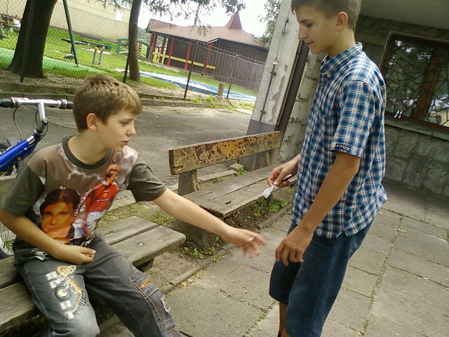 Z bracikiem ^^