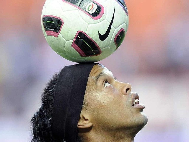 dinho dinho ronaldinho r10