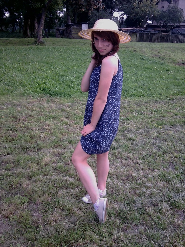 < 3