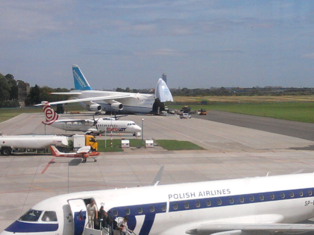 AN124-100 Rusan