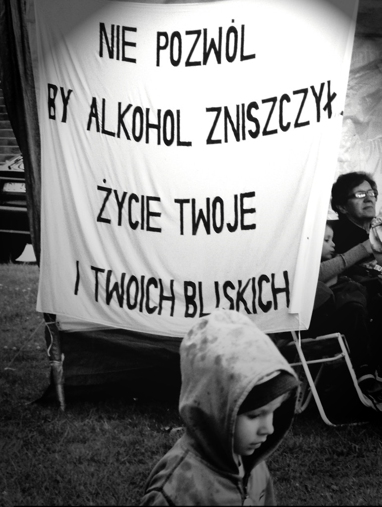 NA RWNI POCHYEJ