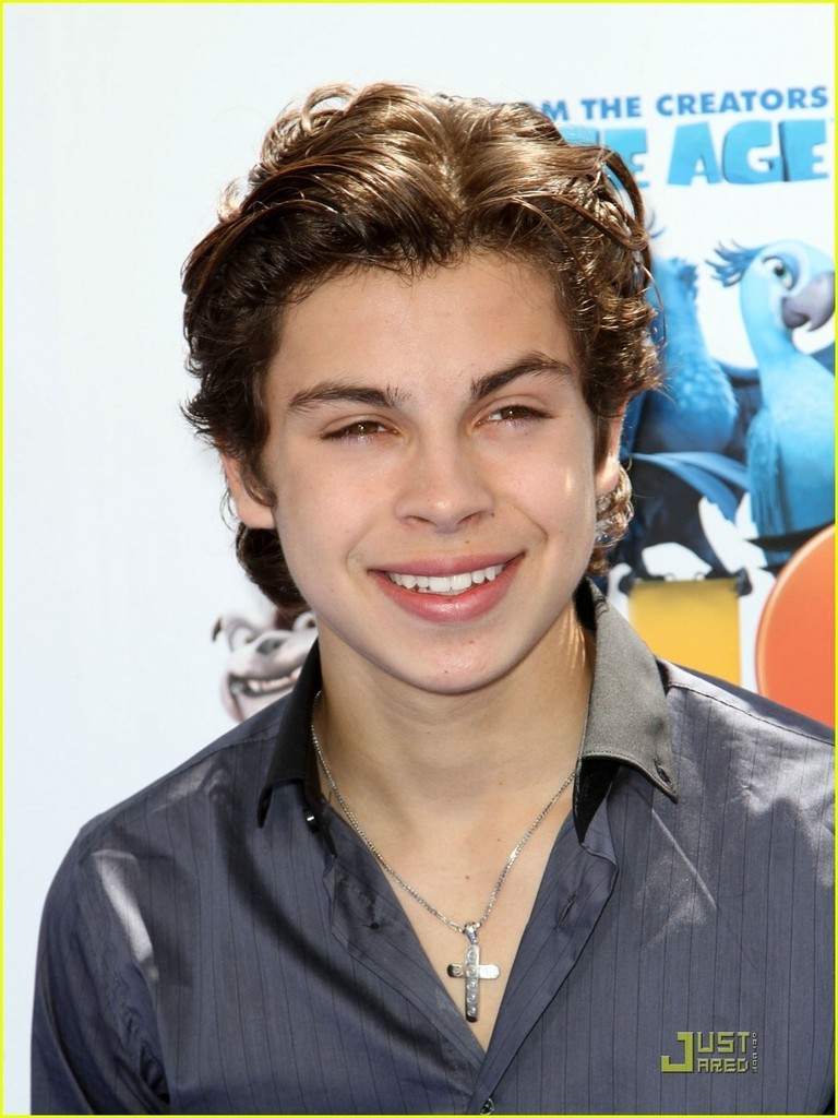 Jake T.Austin .