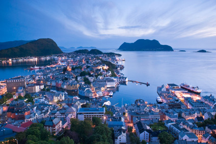 Norwegiaa < 3