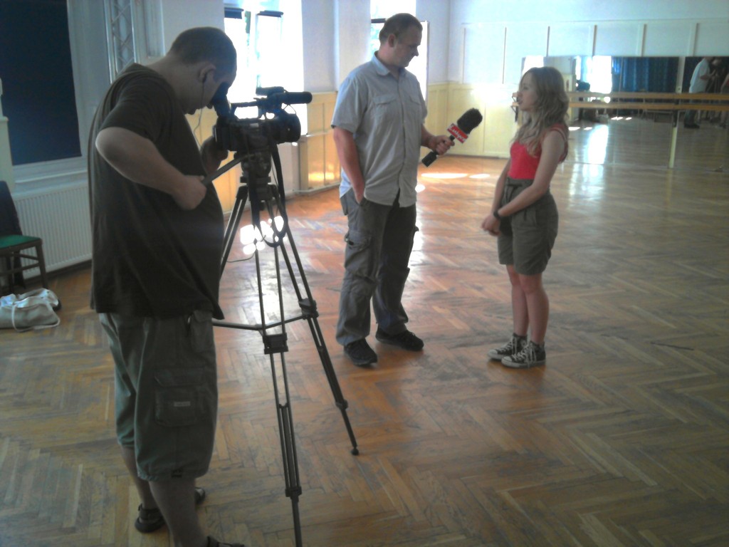 Alicja Koacz wraz z telewizj.