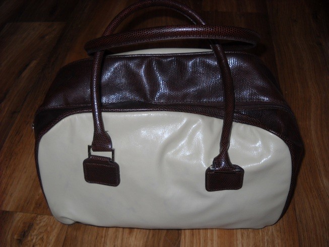 Torba firmy GARNIER.