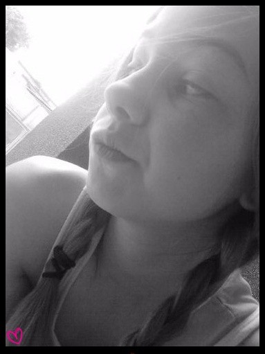 < 33 .!